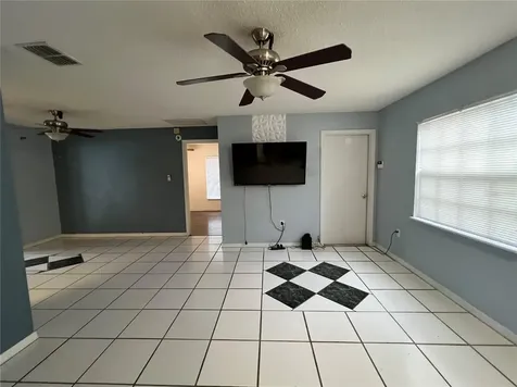 425 Lark Court Kissimmee FL 34759