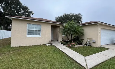 425 Lark Court Kissimmee FL 34759