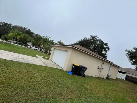 425 Lark Court Kissimmee FL 34759