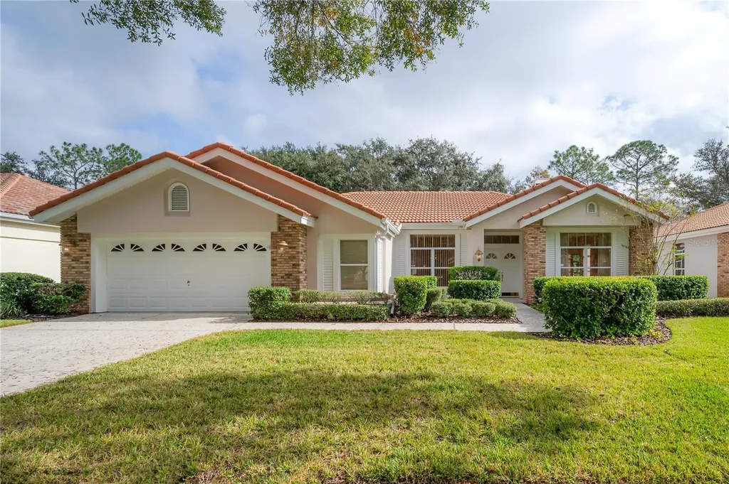 17909 Holly Brook Drive Tampa FL 33647