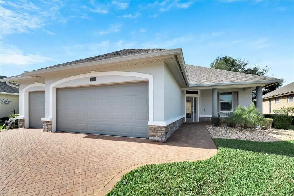 8168 Lake James Drive Lakeland FL 33810