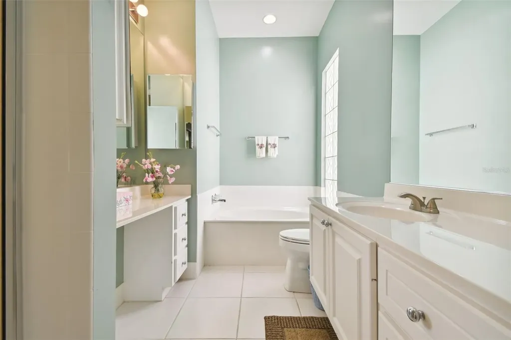 5829 Ferrara Drive Sarasota FL 34238