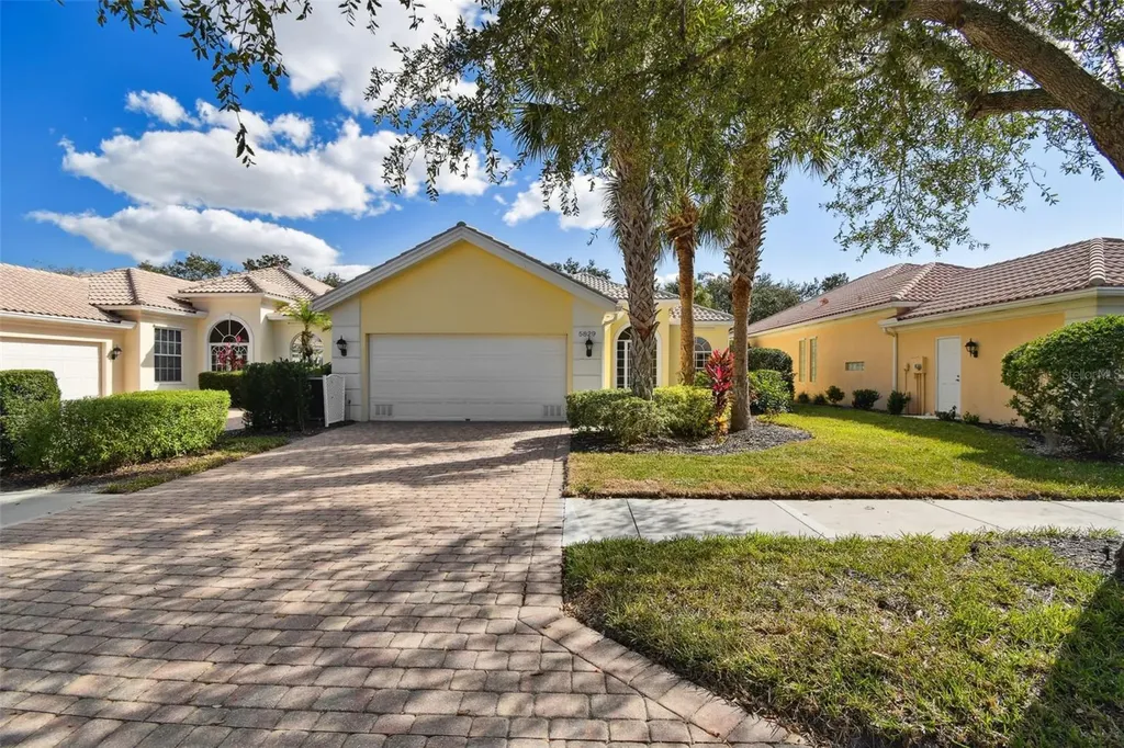 5829 Ferrara Drive Sarasota FL 34238