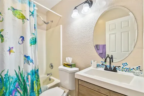 4033 40th Avenue N St Petersburg FL 33714