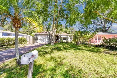 4033 40th Avenue N St Petersburg FL 33714