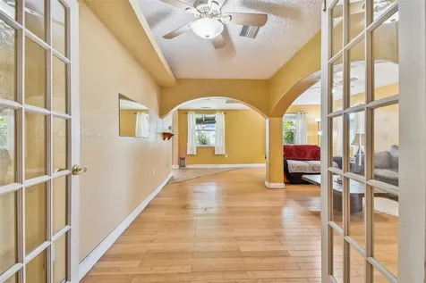 4033 40th Avenue N St Petersburg FL 33714