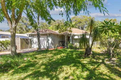4033 40th Avenue N St Petersburg FL 33714