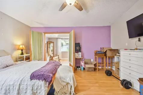 4033 40th Avenue N St Petersburg FL 33714