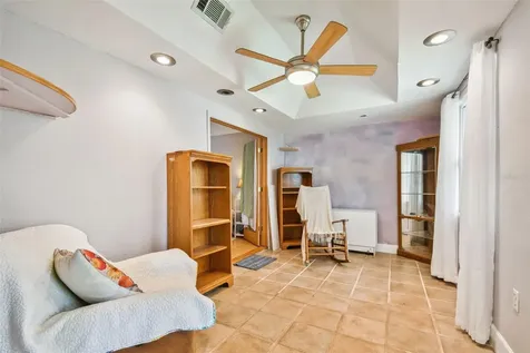 4033 40th Avenue N St Petersburg FL 33714