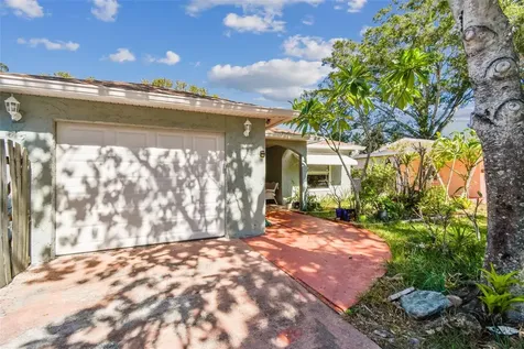 4033 40th Avenue N St Petersburg FL 33714