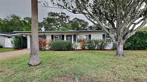 11667 Oval Drive E Largo FL 33774