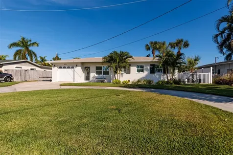 203 94th Avenue NE St Petersburg FL 33702