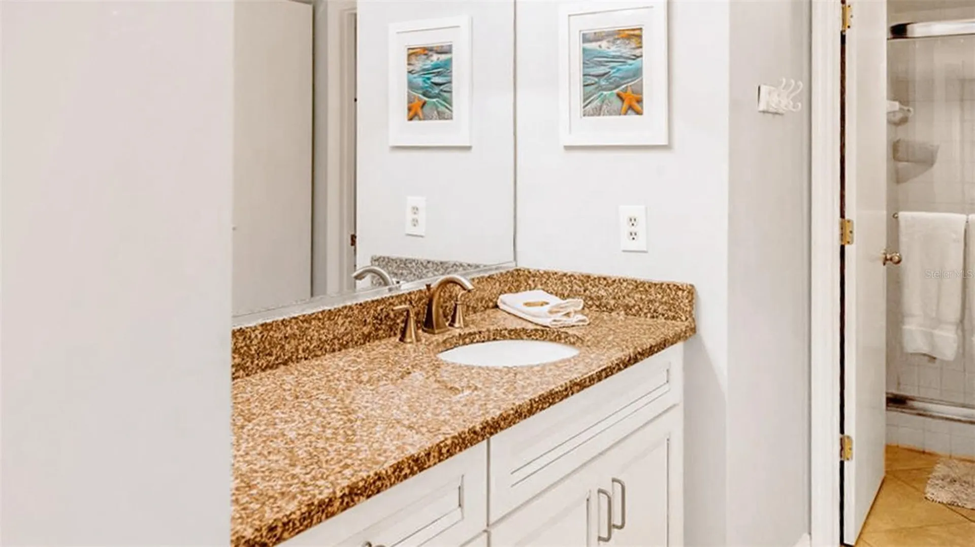 1272 Siesta Bayside Drive Sarasota FL 34242