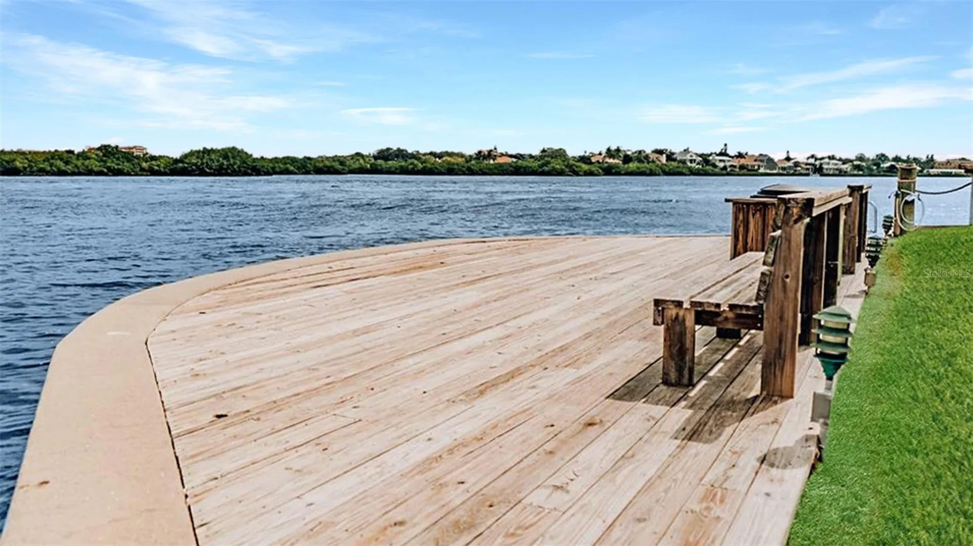 1272 Siesta Bayside Drive Sarasota FL 34242