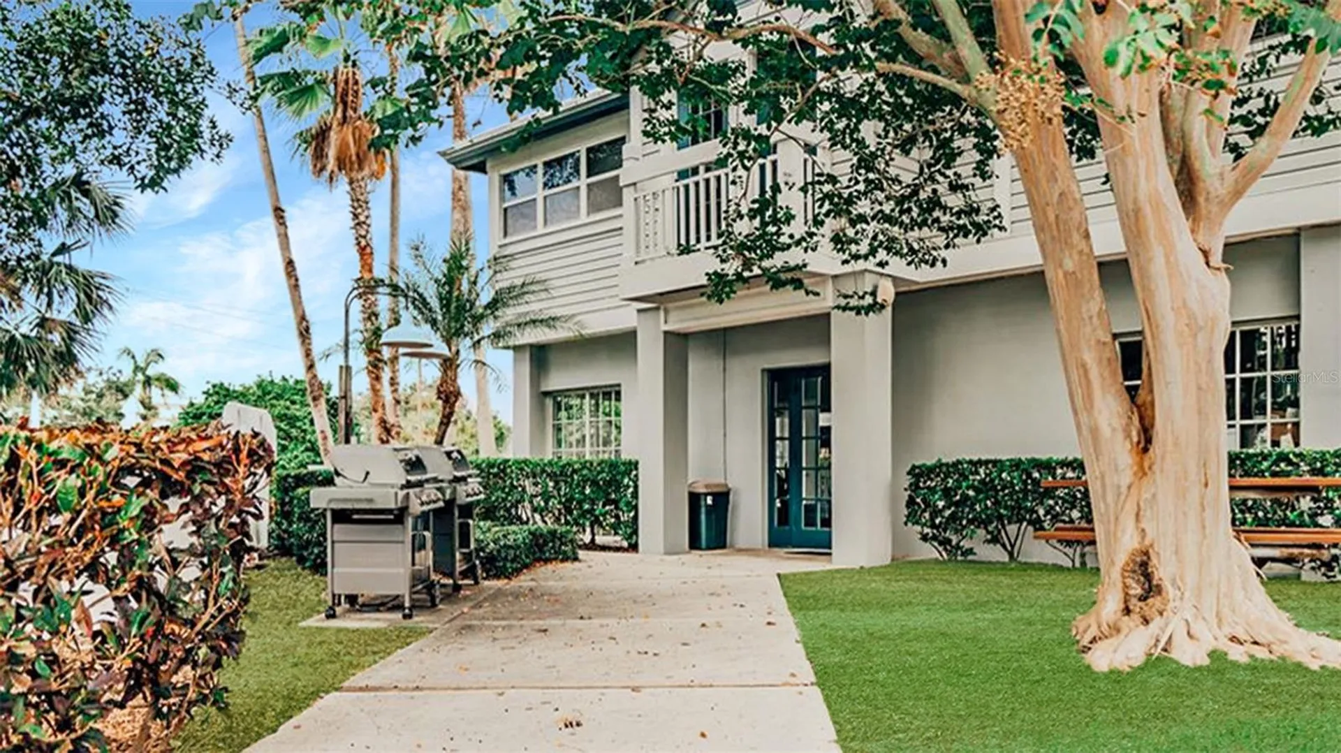 1272 Siesta Bayside Drive Sarasota FL 34242