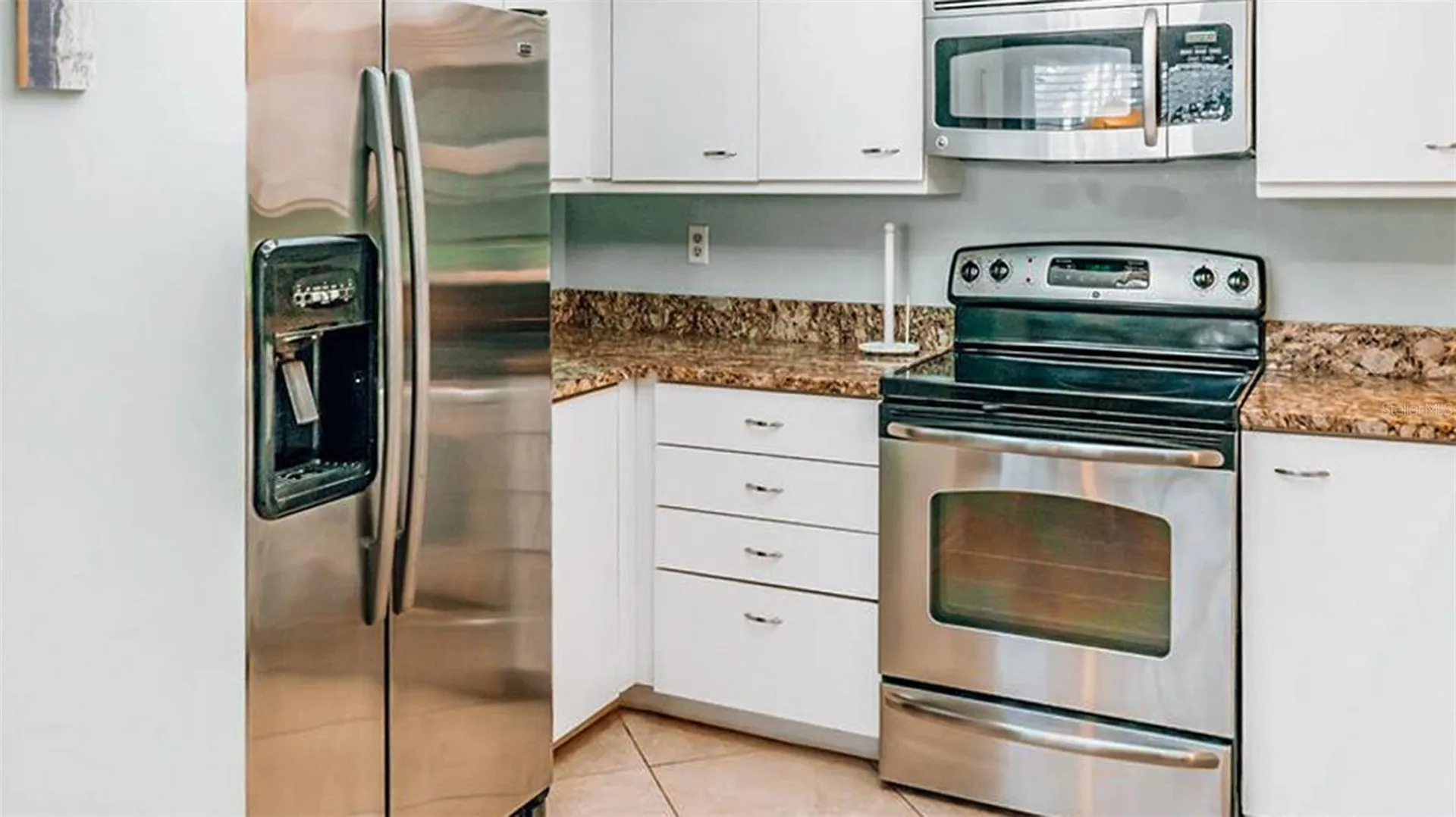1272 Siesta Bayside Drive Sarasota FL 34242