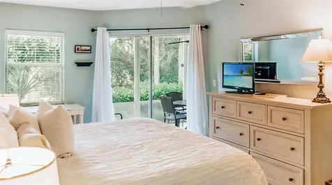 1272 Siesta Bayside Drive Sarasota FL 34242