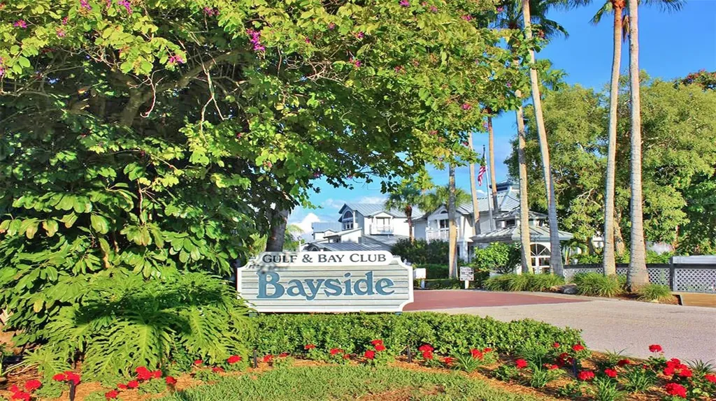 1241 Siesta Bayside Drive Sarasota FL 34242