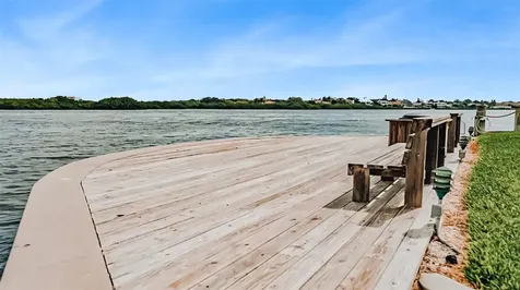 1241 Siesta Bayside Drive Sarasota FL 34242
