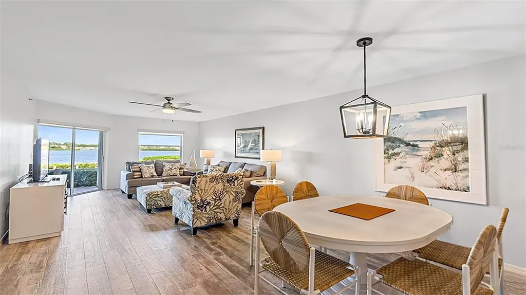 1360 Siesta Bayside Drive Sarasota FL 34242