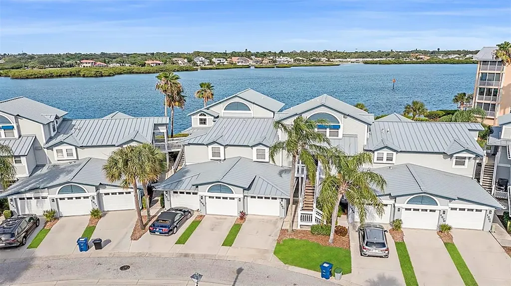 1360 Siesta Bayside Drive Sarasota FL 34242