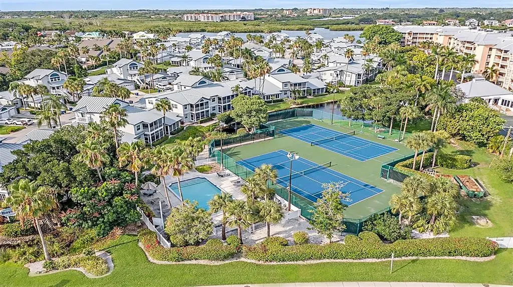 1360 Siesta Bayside Drive Sarasota FL 34242