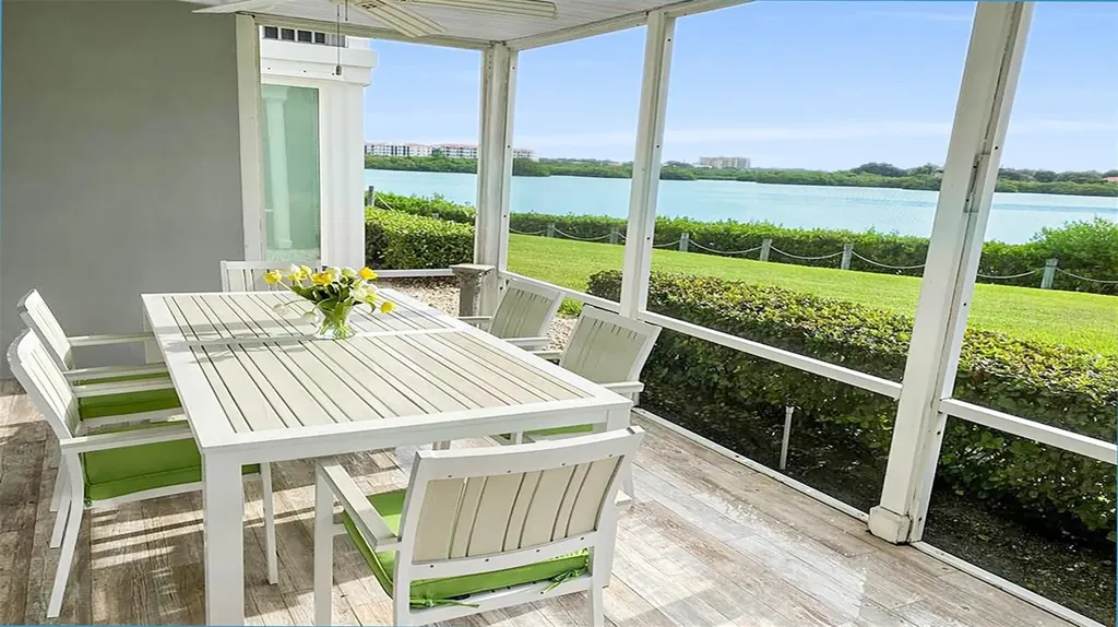 1360 Siesta Bayside Drive Sarasota FL 34242
