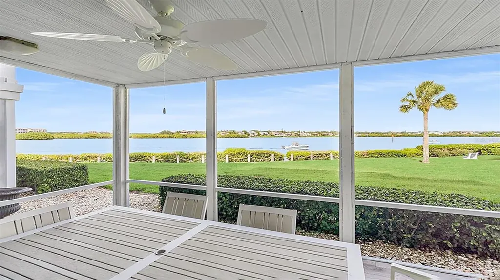 1360 Siesta Bayside Drive Sarasota FL 34242