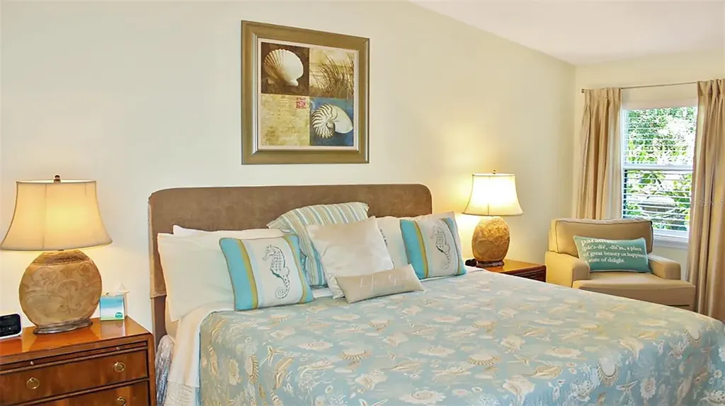 1269 Siesta Bayside Drive Sarasota FL 34242