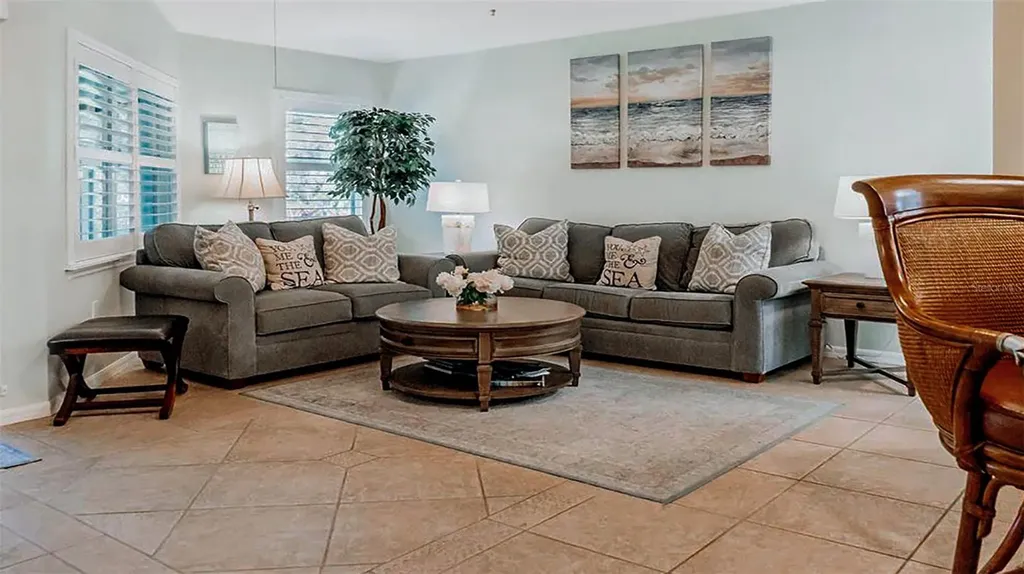 1269 Siesta Bayside Drive Sarasota FL 34242