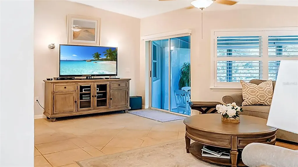 1269 Siesta Bayside Drive Sarasota FL 34242