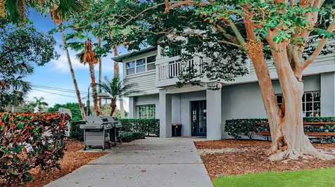 1269 Siesta Bayside Drive Sarasota FL 34242