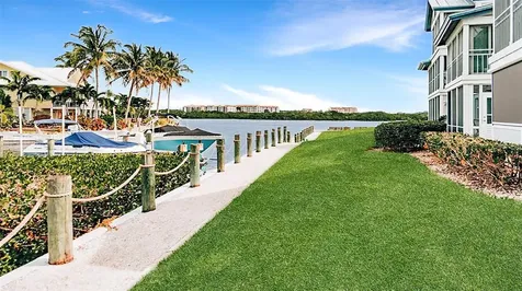 1269 Siesta Bayside Drive Sarasota FL 34242