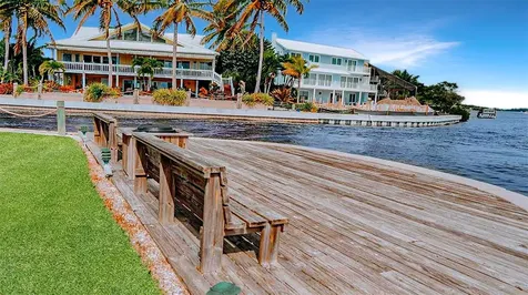 1269 Siesta Bayside Drive Sarasota FL 34242