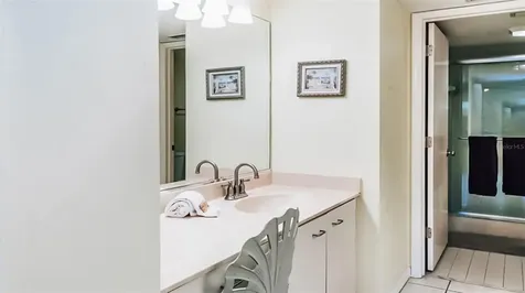 1226 Siesta Bayside Drive Sarasota FL 34242