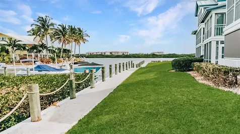 1226 Siesta Bayside Drive Sarasota FL 34242