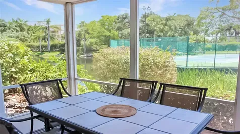 1226 Siesta Bayside Drive Sarasota FL 34242