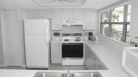 1200 Siesta Bayside Drive Sarasota FL 34242