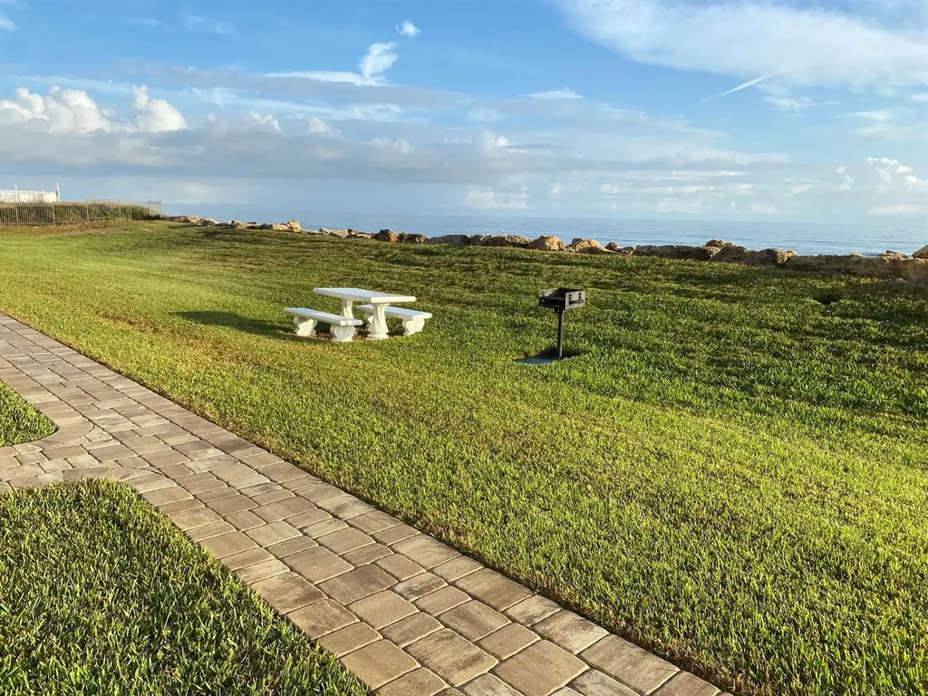 6727 Turtlemound Road New Smyrna Beach FL 32169