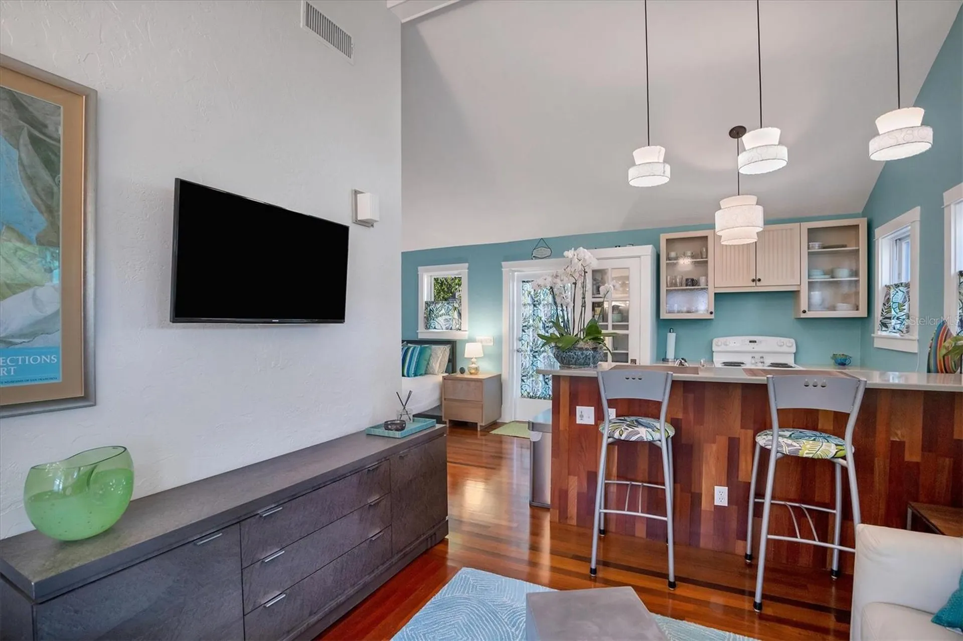 1716 Oak Street Sarasota FL 34236