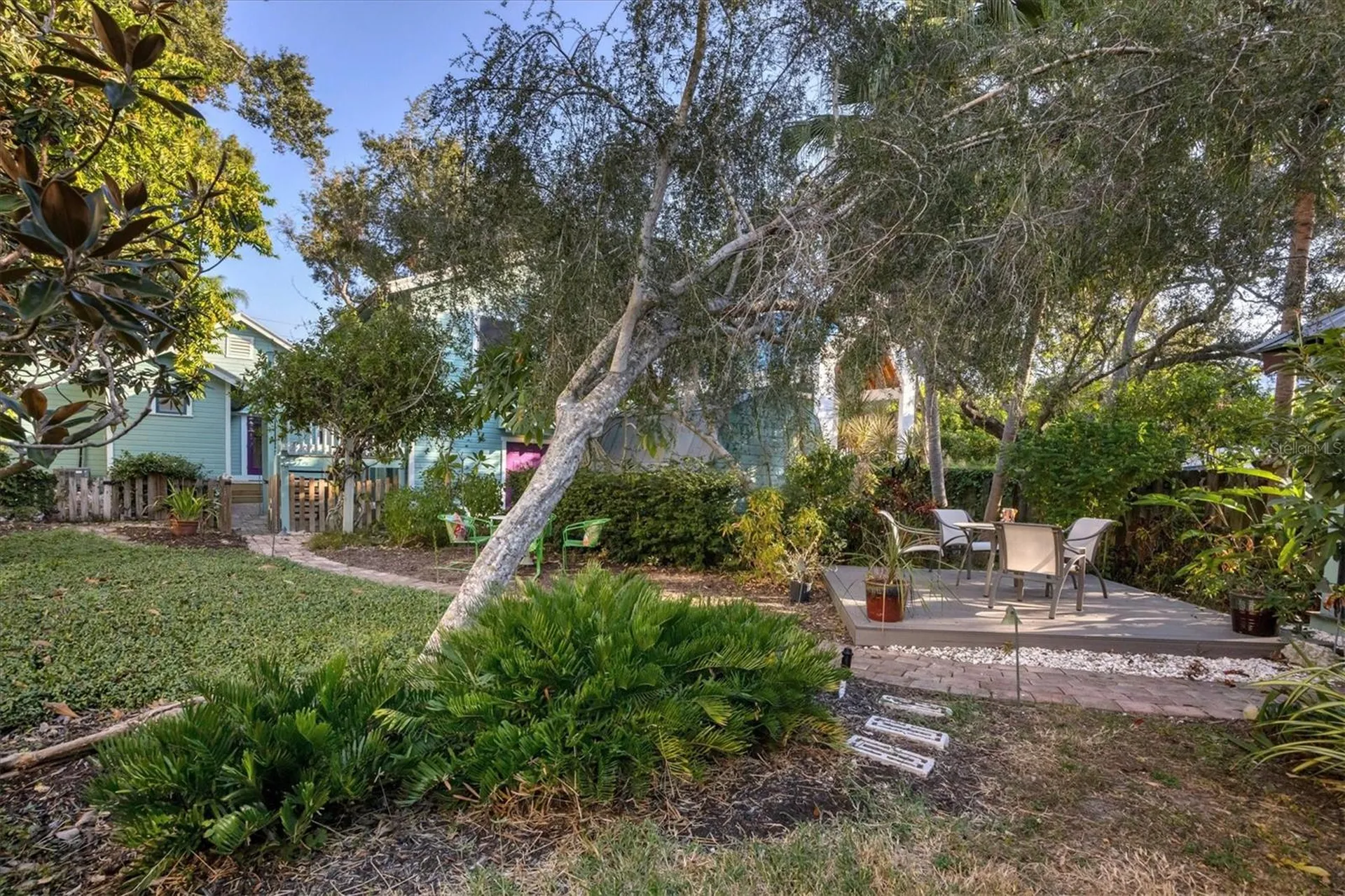 1716 Oak Street Sarasota FL 34236