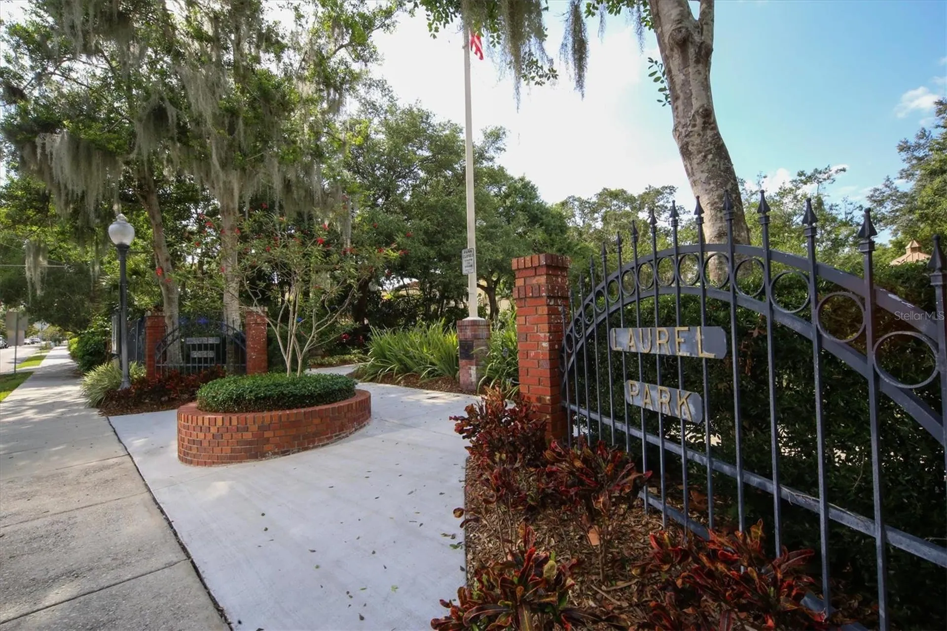 1716 Oak Street Sarasota FL 34236