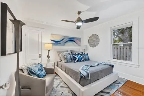 1716 Oak Street Sarasota FL 34236