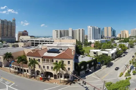 1716 Oak Street Sarasota FL 34236