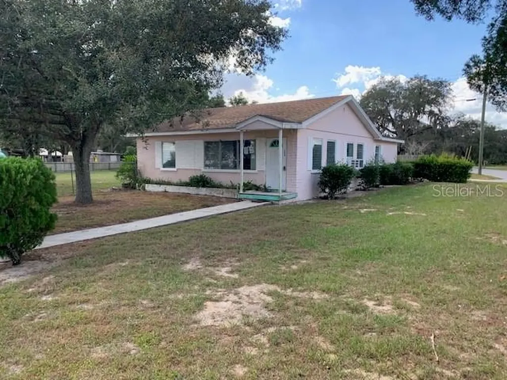 306 Piney Avenue Lake Wales FL 33898