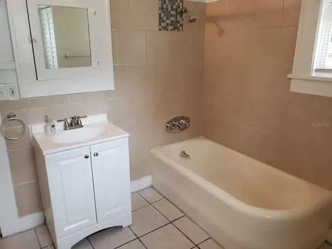 2421 20th Street S St Petersburg FL 33712