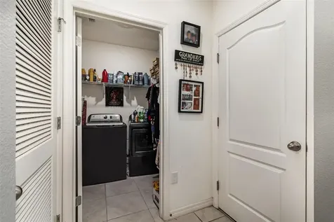 2597 Grand Central Avenue Tavares FL 32778