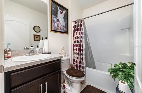 2597 Grand Central Avenue Tavares FL 32778