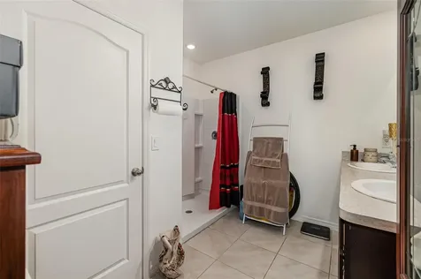 2597 Grand Central Avenue Tavares FL 32778
