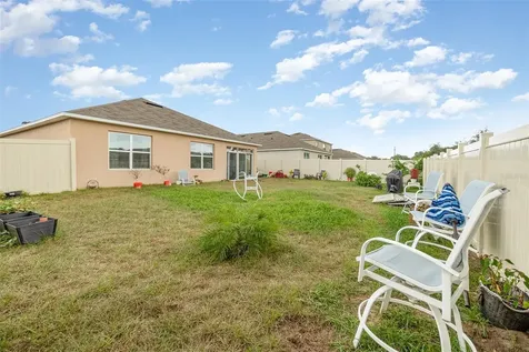 2597 Grand Central Avenue Tavares FL 32778